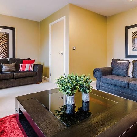 Stylish Townhouse Chester City Centre With Parking ภายนอก รูปภาพ