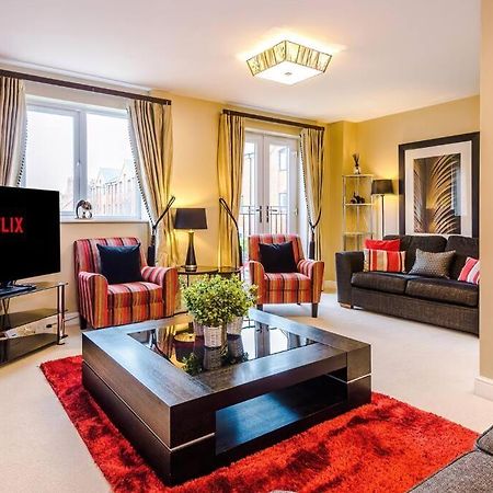Stylish Townhouse Chester City Centre With Parking ภายนอก รูปภาพ