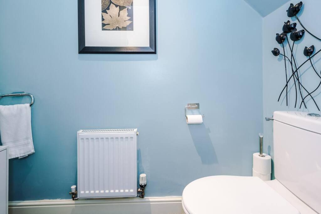 Stylish Townhouse Chester City Centre With Parking ภายนอก รูปภาพ