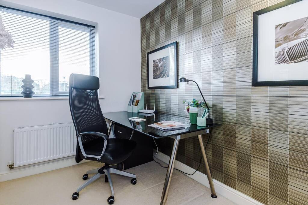 Stylish Townhouse Chester City Centre With Parking ภายนอก รูปภาพ